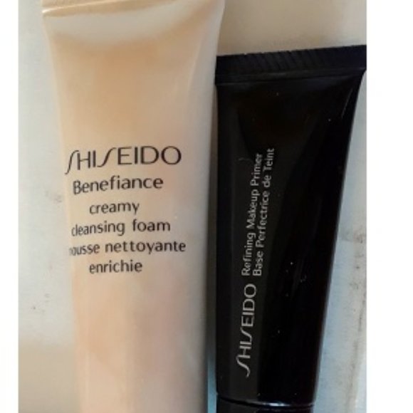 New Clinique eyeshadow, lipstick, blush - Picture 2 of 5